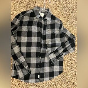 American Eagle Outfitters Men’s Charcoal and Black Plaid Shirt Small